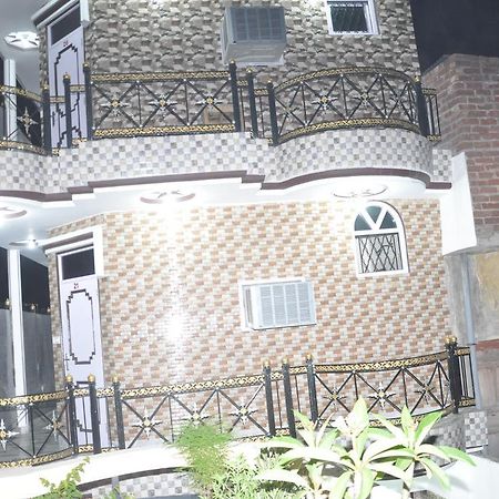 Hotel Pari Jalandhar Esterno foto