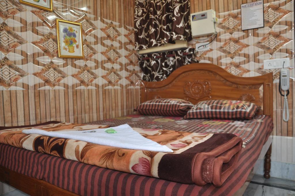 Hotel Pari Jalandhar Esterno foto